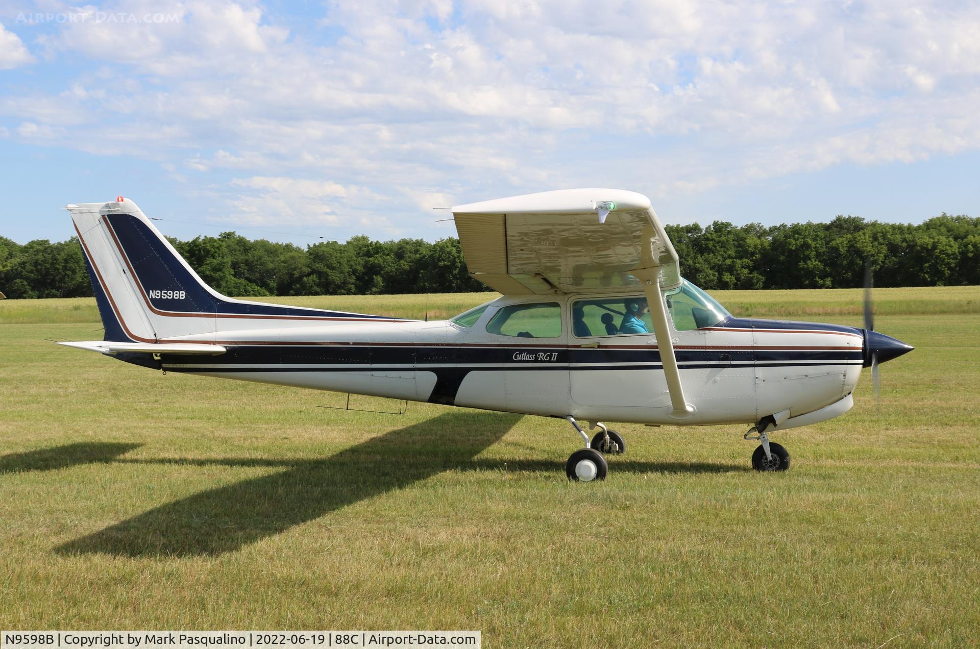 N9598B, 1981 Cessna 172RG Cutlass RG C/N 172RG-0909, Cessna 172RG