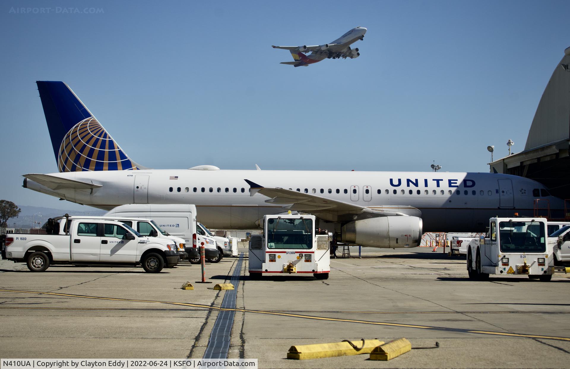 N410UA, 1994 Airbus A320-232 C/N 463, SFO 2022.