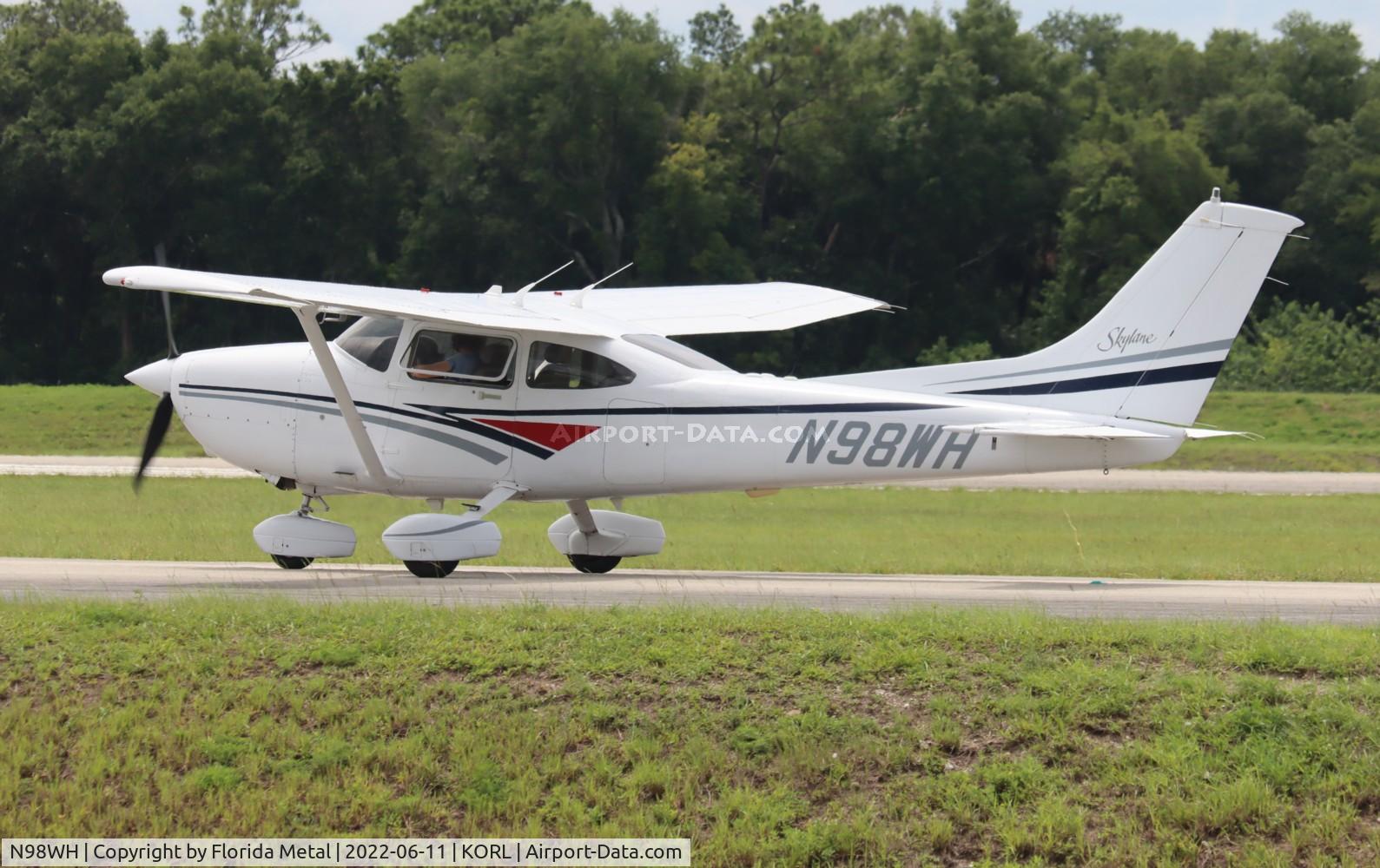 N98WH, 1998 Cessna 182S Skylane C/N 18280122, ORL 2022