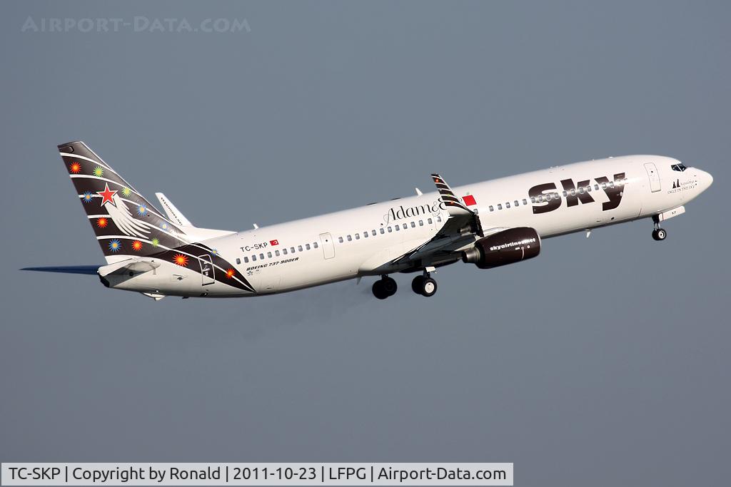 TC-SKP, 2009 Boeing 737-94X/ER C/N 36087, at cdg