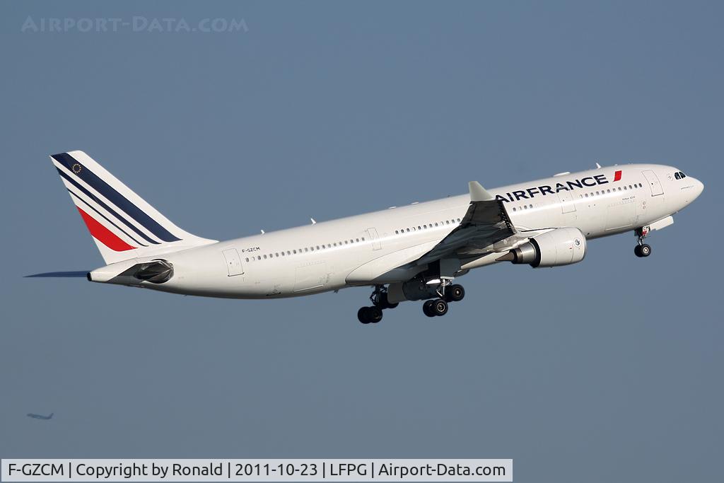 F-GZCM, 2004 Airbus A330-203 C/N 567, at cdg