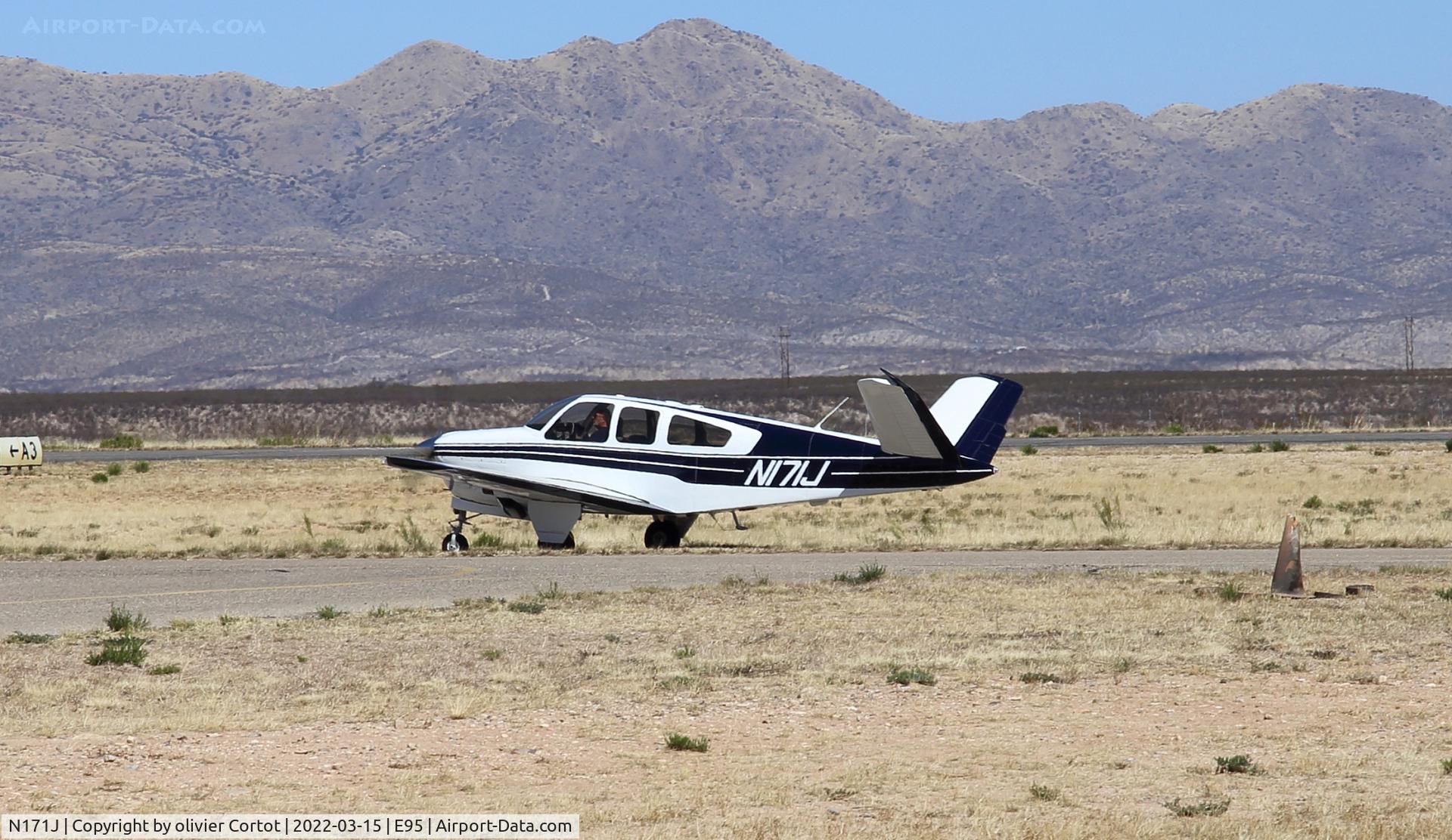N171J, 1965 Beech S35 Bonanza C/N D-7957, march 2022