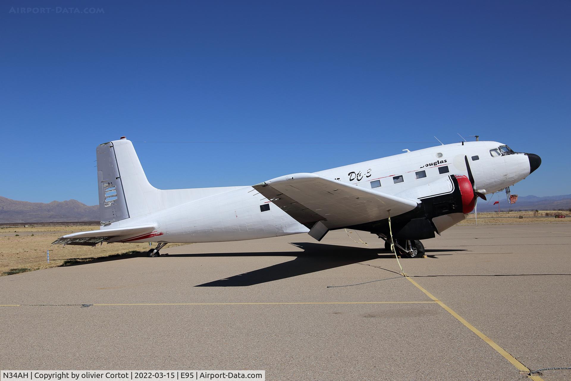N34AH, 1952 Douglas Super R4D-8 (C-117D) C/N 43360, march 2022