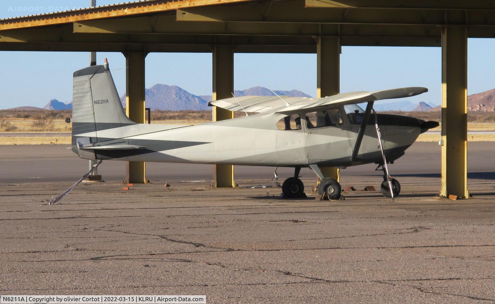 N6211A, 1956 Cessna 182 Skylane C/N 33011, march 2022