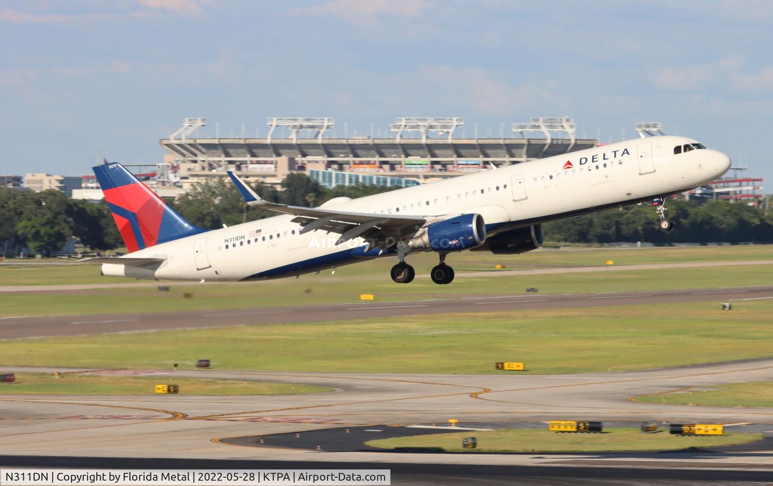 N311DN, 2016 Airbus A321-211 C/N 7304, TPA 2022