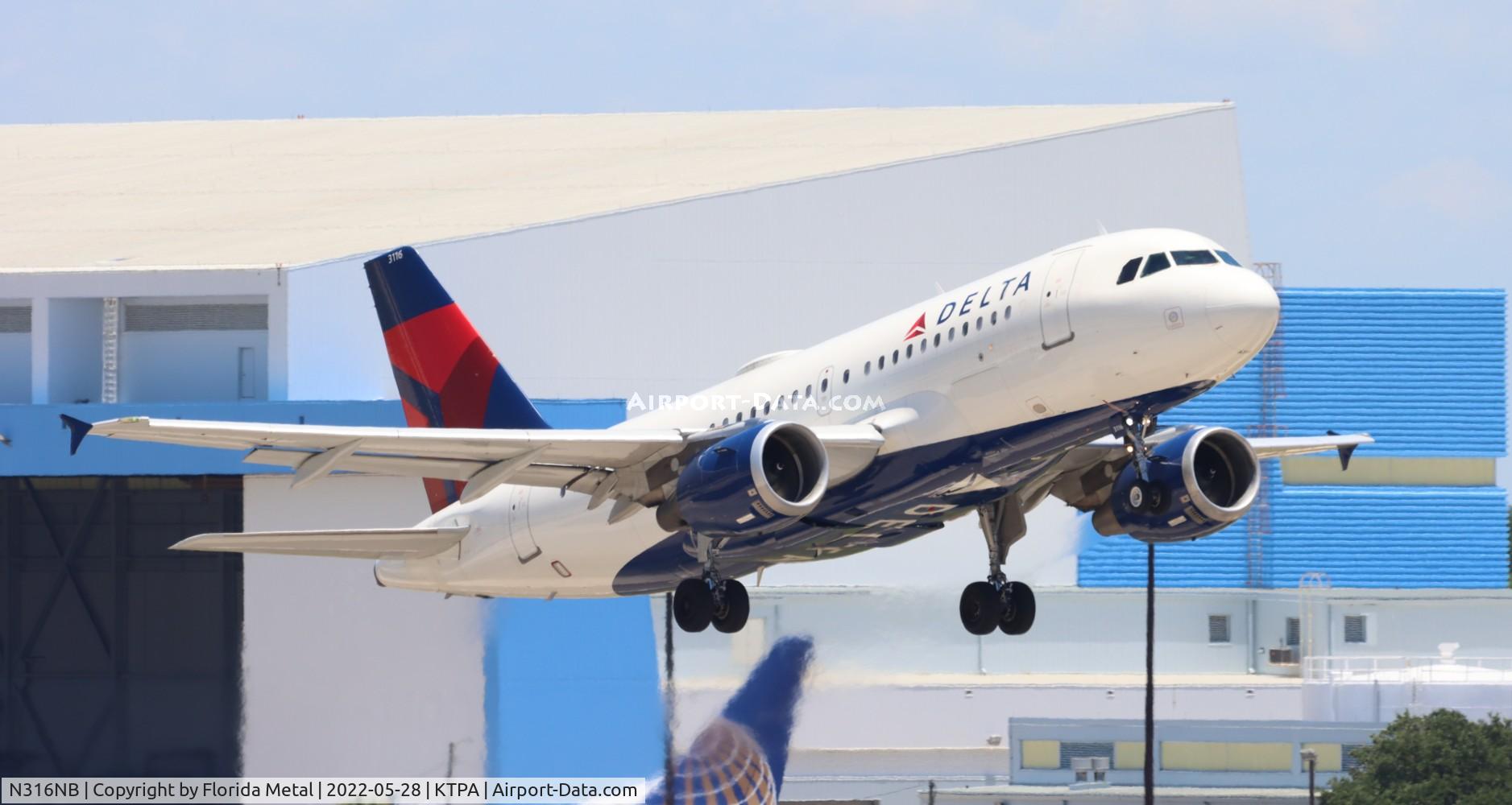 N316NB, 2000 Airbus A319-114 C/N 1249, TPA 2022