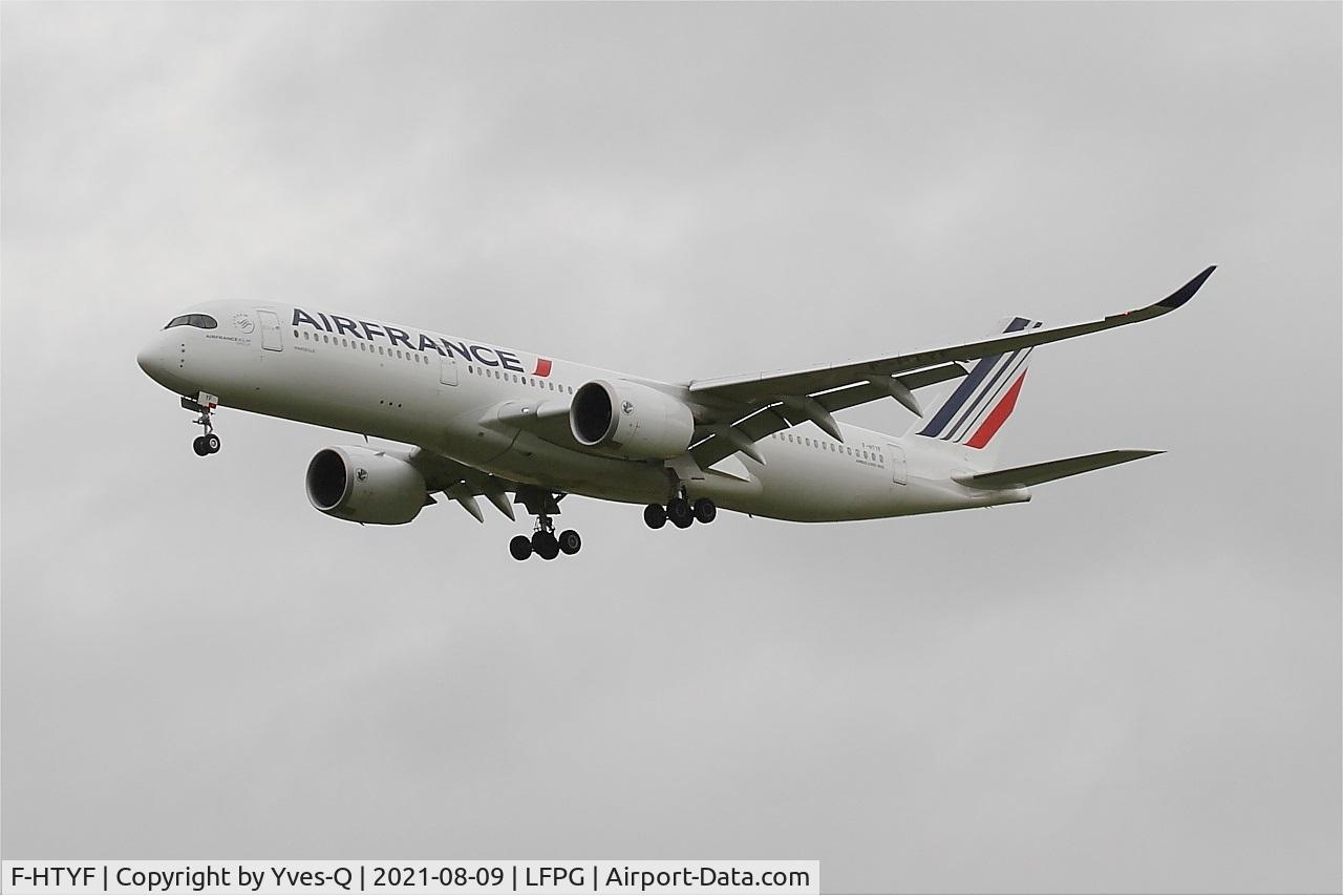 F-HTYF, 2020 Airbus A350-941 C/N 422, Airbus A350-941, Short approach rwy 26L, Roissy Charles De Gaulle airport (LFPG-CDG)