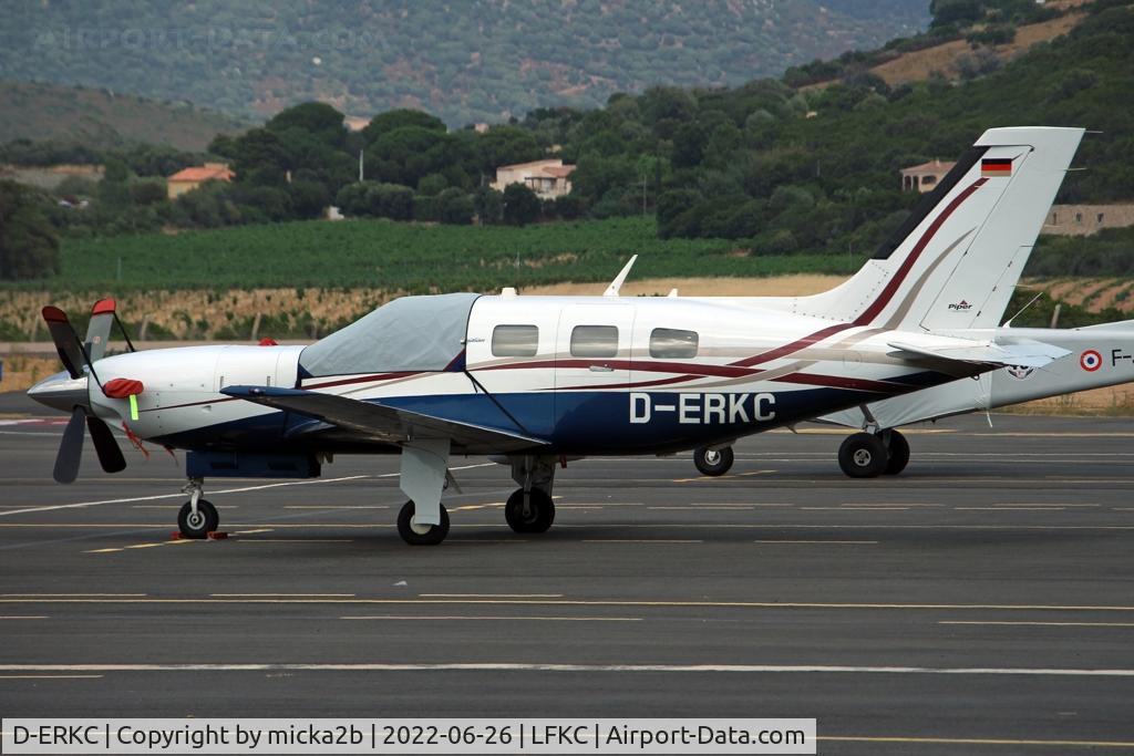D-ERKC, 2005 Piper PA-46-500TP Meridian C/N 4697229, Parked