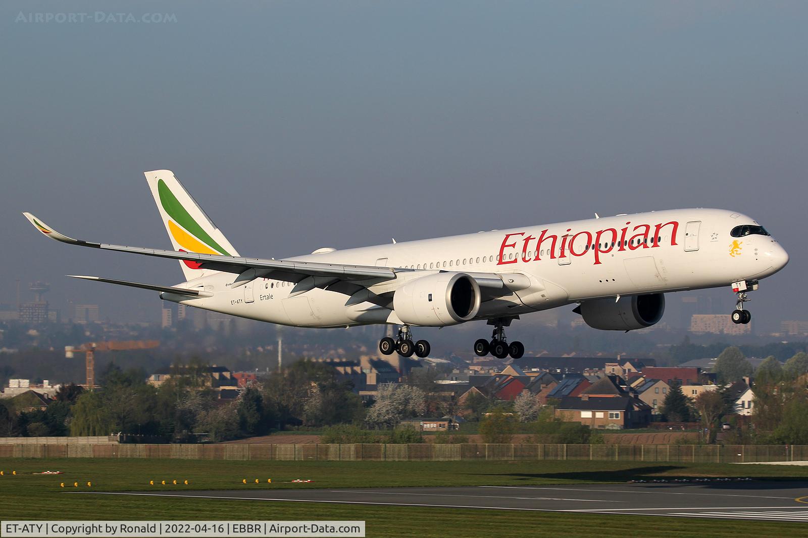 ET-ATY, 2017 Airbus A350-941 C/N 089, at bru