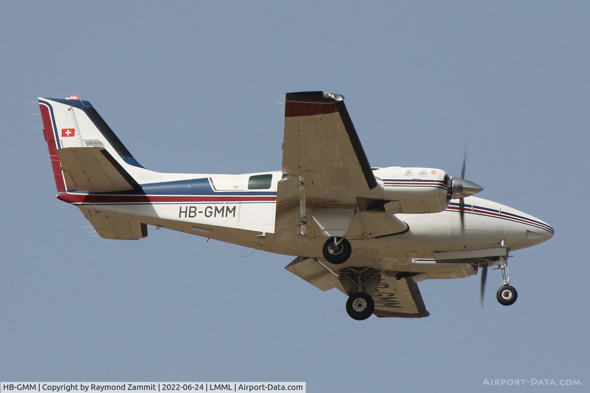 HB-GMM, Beechcraft 58 Baron C/N TH-1440, Beechcraft 58 Baron HB-GMM