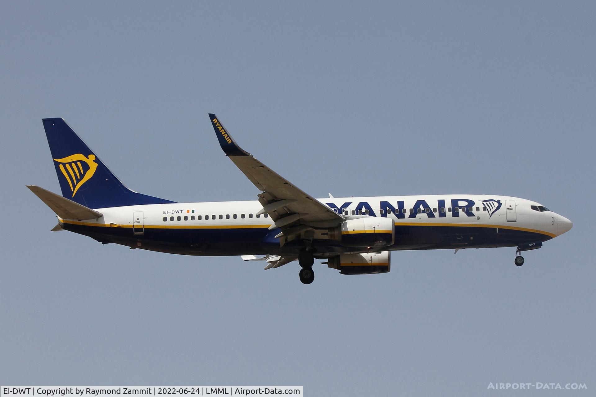 EI-DWT, 2008 Boeing 737-8AS C/N 33626, B737-800 EI-DWT Ryanair