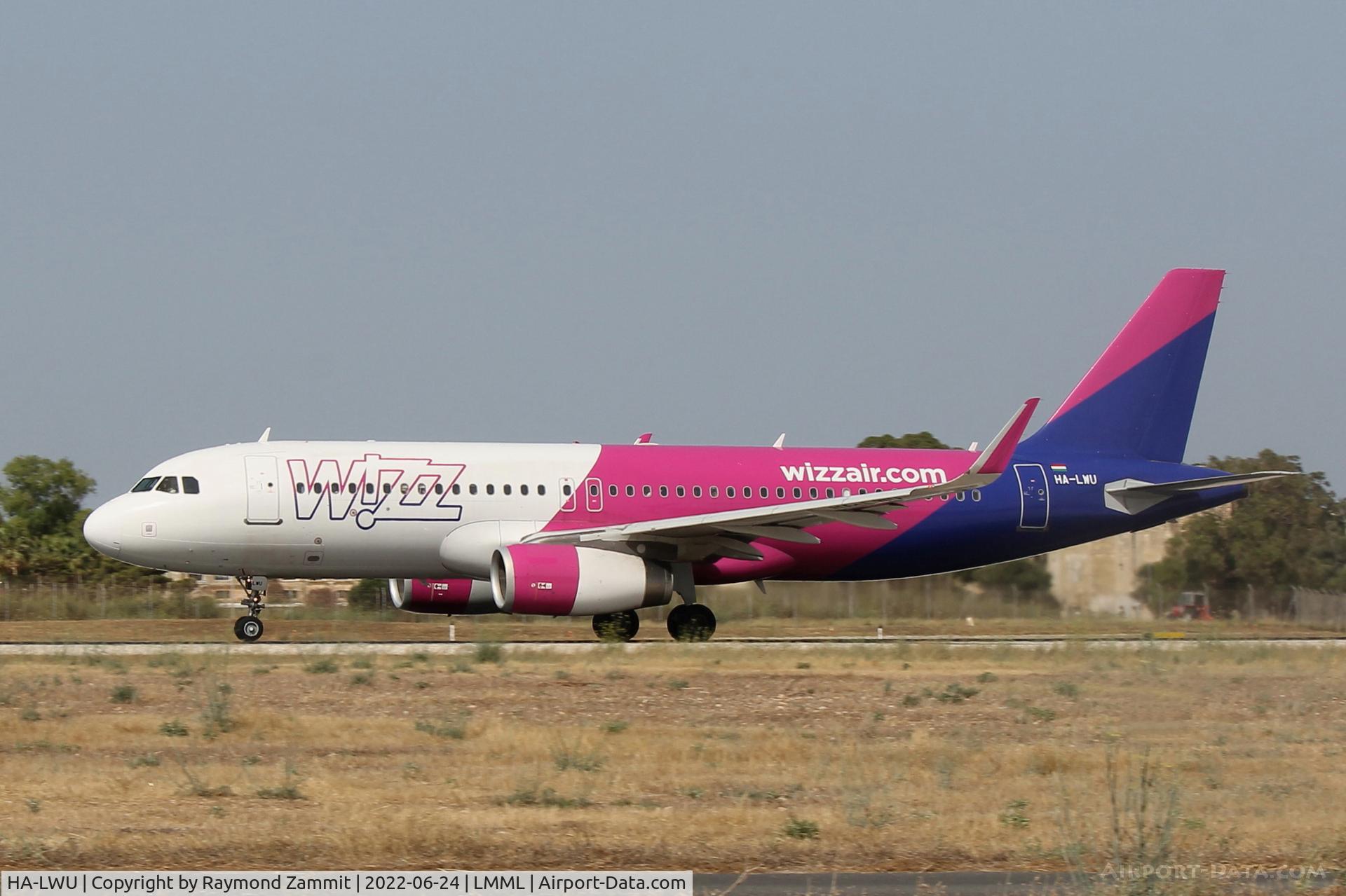 HA-LWU, 2013 Airbus A320-232 C/N 5617, A320 HA-LWU Wizzair