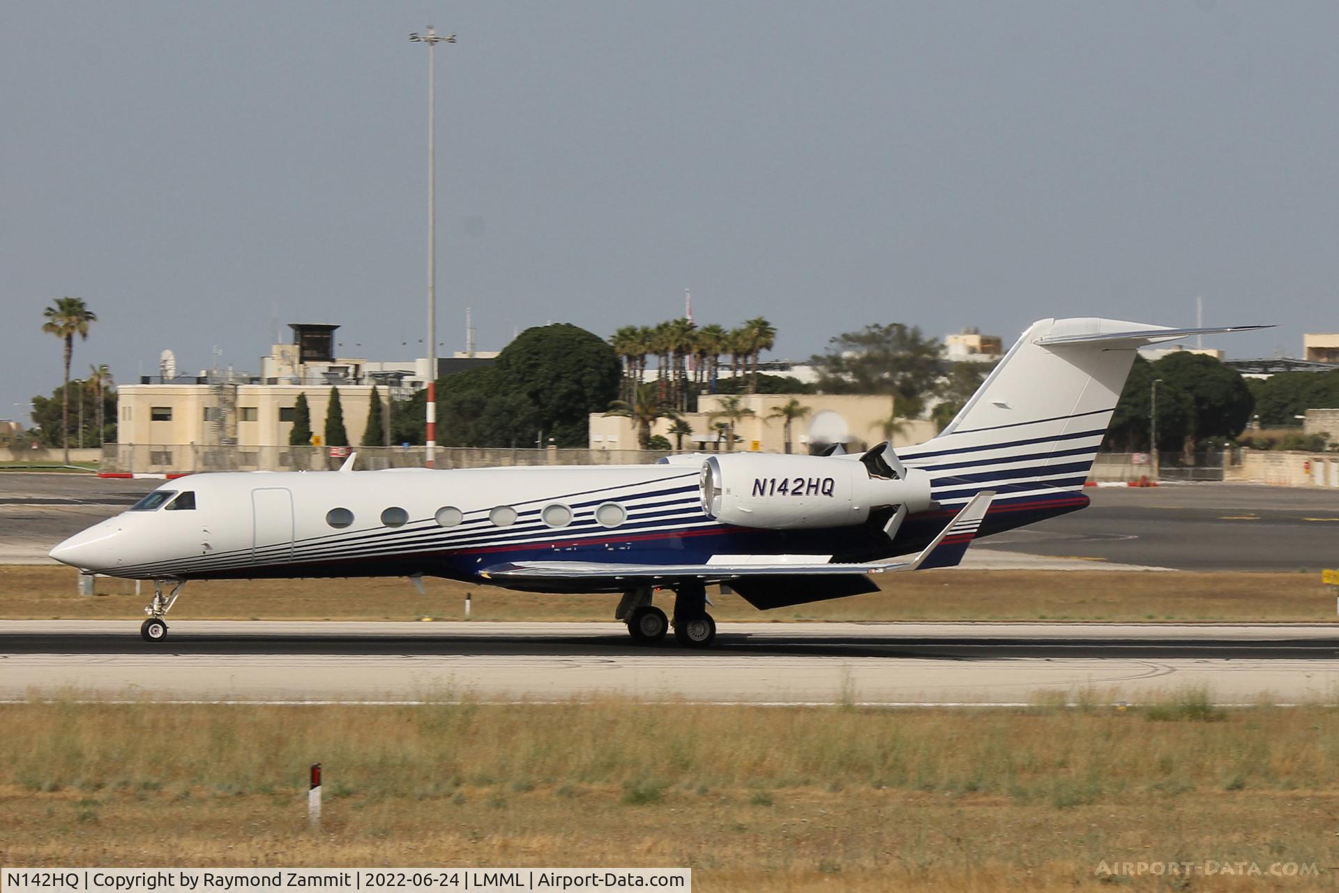 N142HQ, 2013 Gulfstream Aerospace GIV-X (G450) C/N 4288, Gulfstream GIV N142HQ