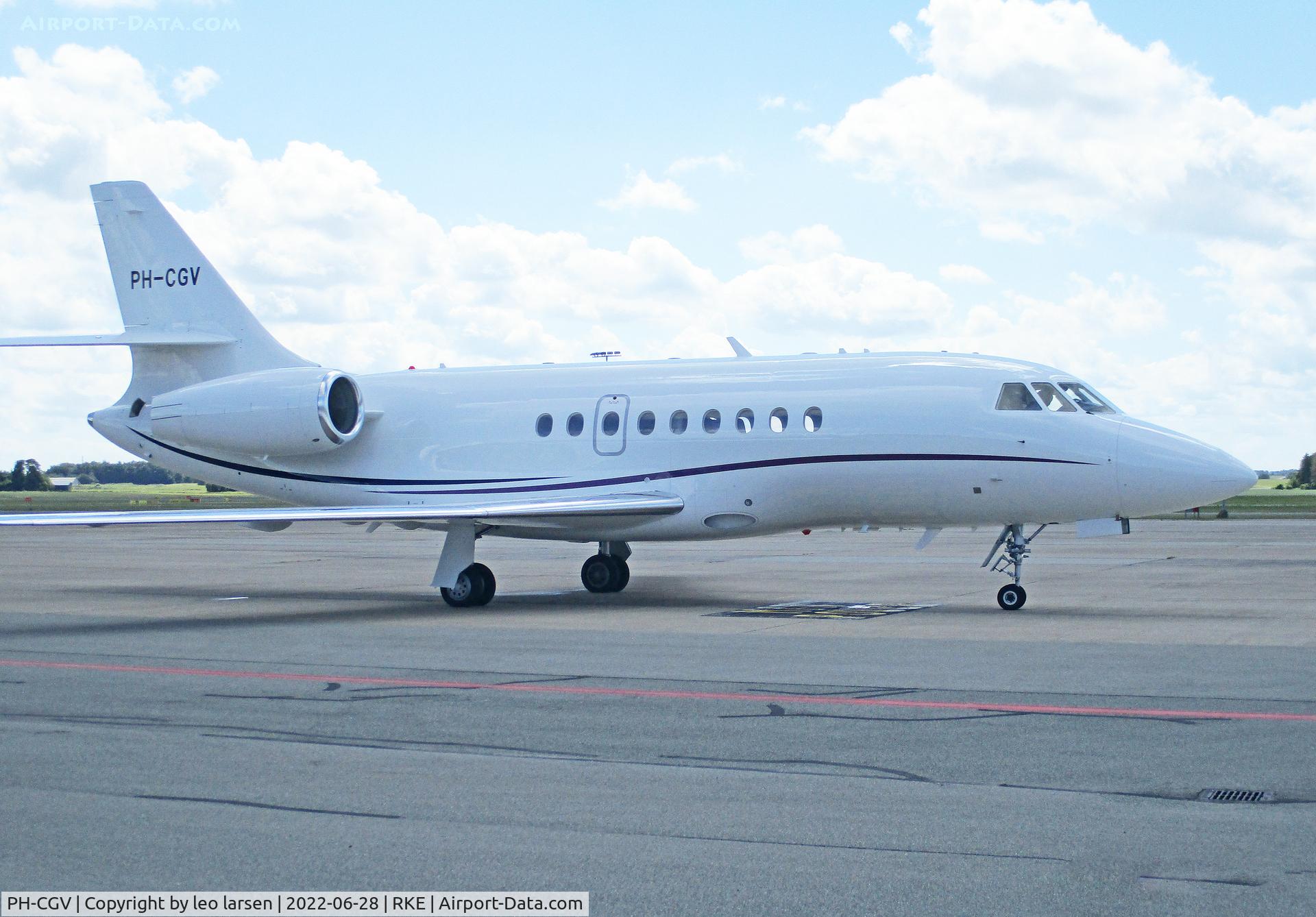 PH-CGV, 2021 Dassault Falcon 2000LXS C/N 365, Roskilde 28.6.2022