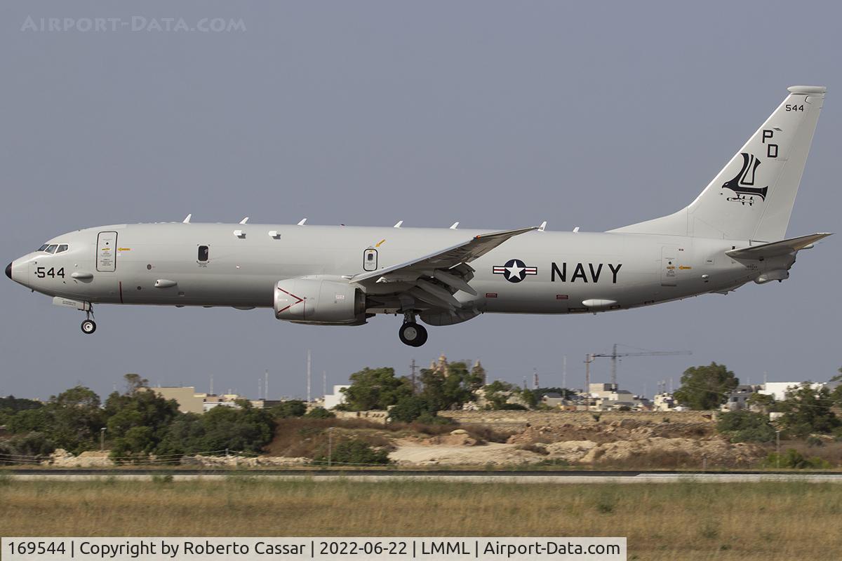 169544, 2018 Boeing P-8A Poseidon C/N 64075, Runway 31