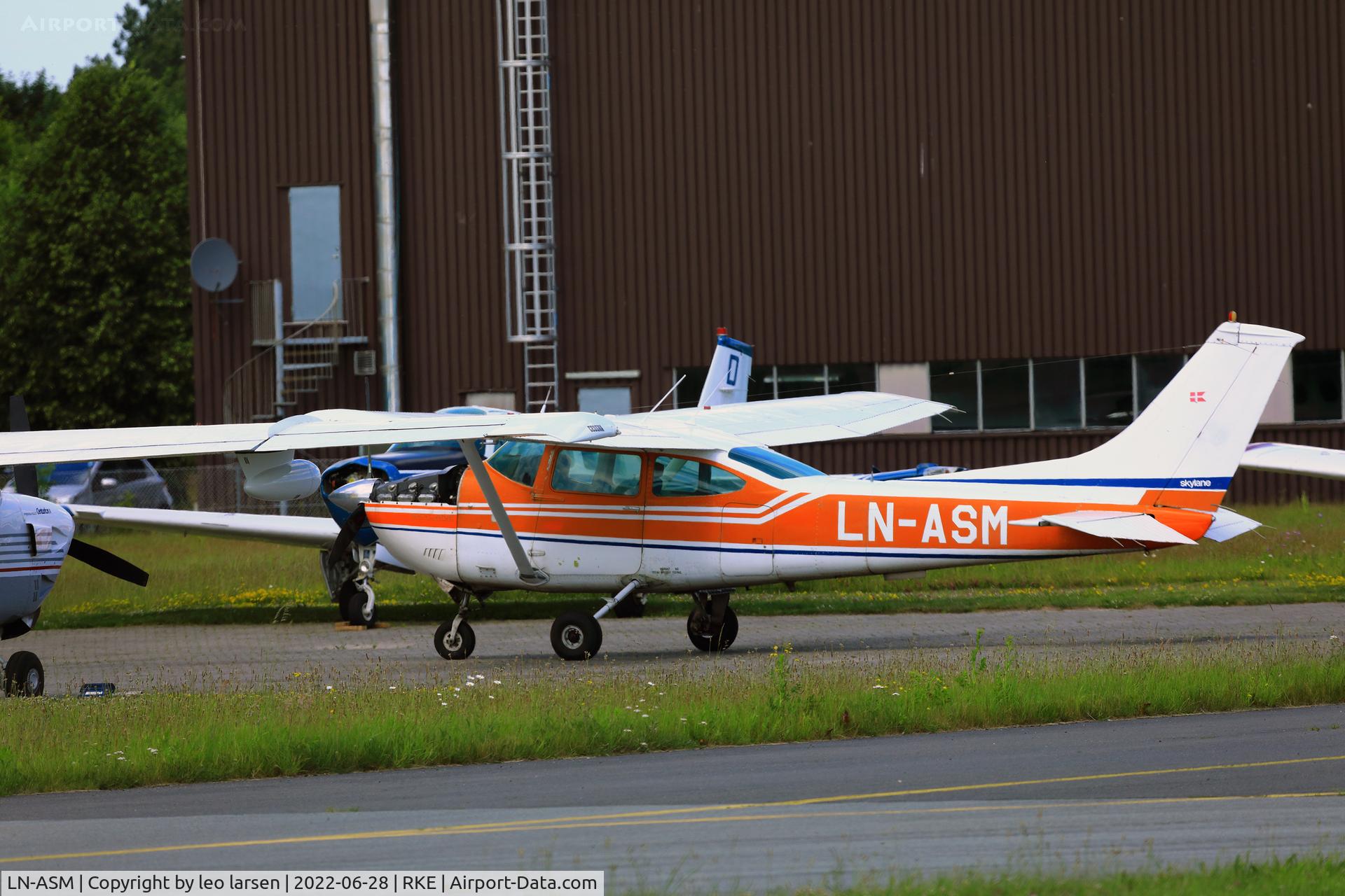 LN-ASM, 1975 Cessna 182P Skylane Skylane C/N 18263880/0012, Roskilde 28.6.2022