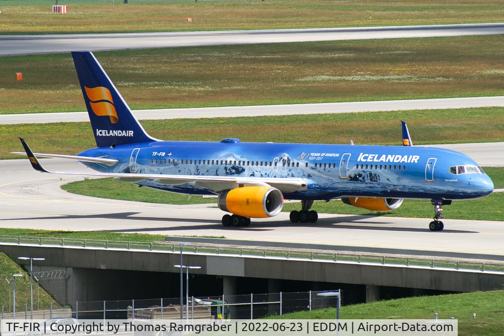 TF-FIR, 1994 Boeing 757-256 C/N 26242, Icelandair Boeing 757-200 