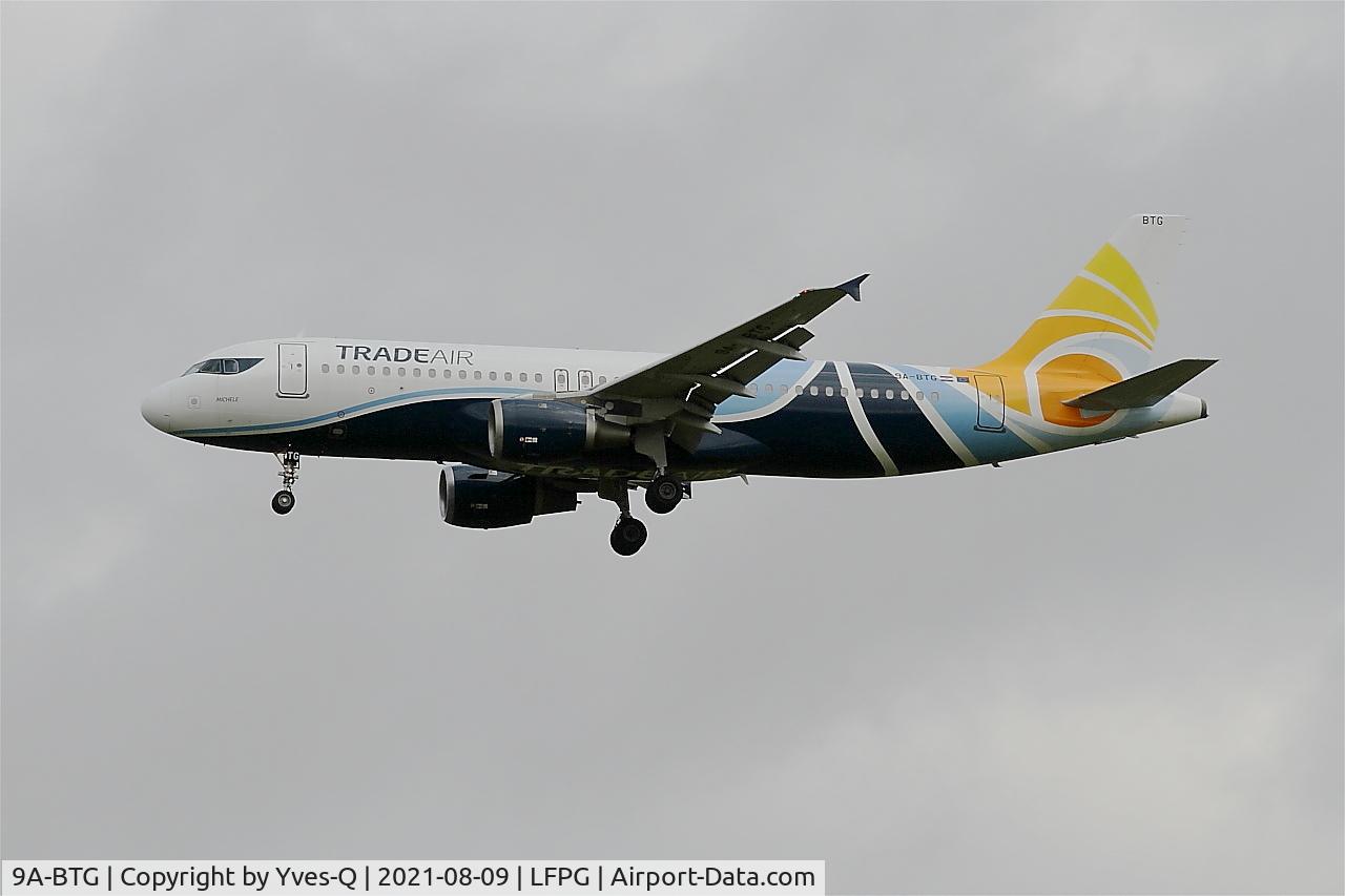 9A-BTG, 1998 Airbus A320-212 C/N 795, Airbus A320-212, On final rwy 26L, Roissy Charles De Gaulle airport (LFPG-CDG)