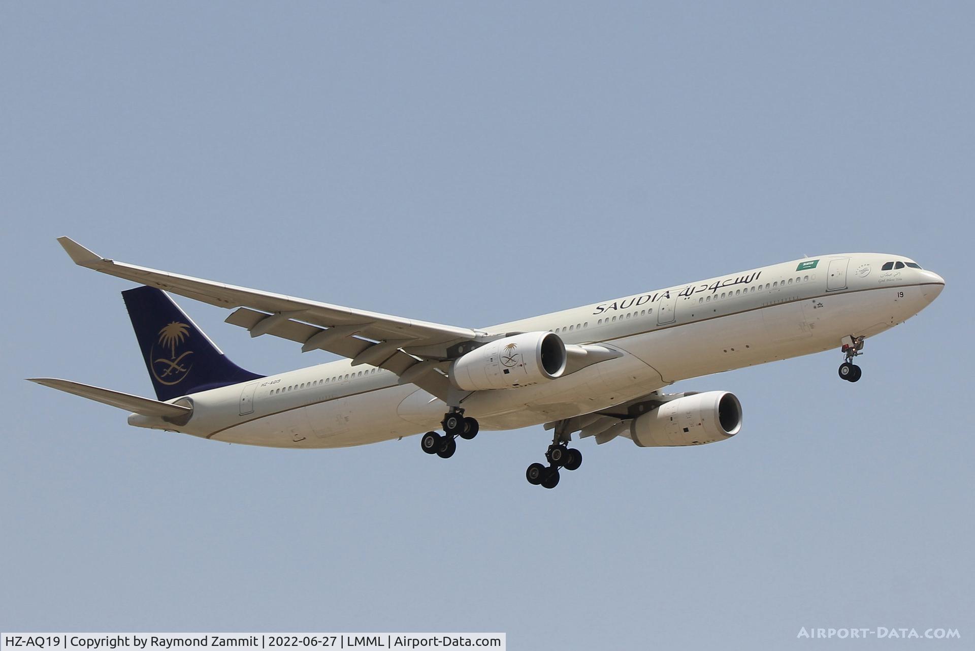 HZ-AQ19, 2016 Airbus A330-343 C/N 1749, A330 HZ-AQ19 Saudia Airlines