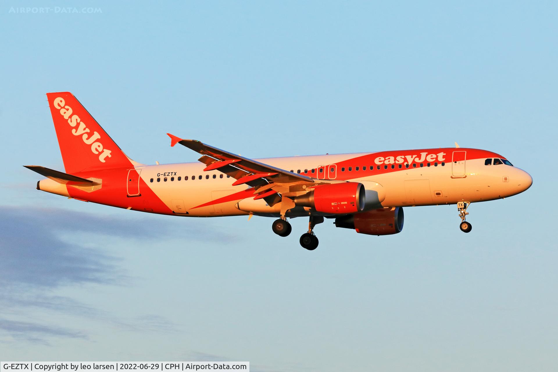 G-EZTX, 2010 Airbus A320-214 C/N 4286, Copenhagen 29.6.2022