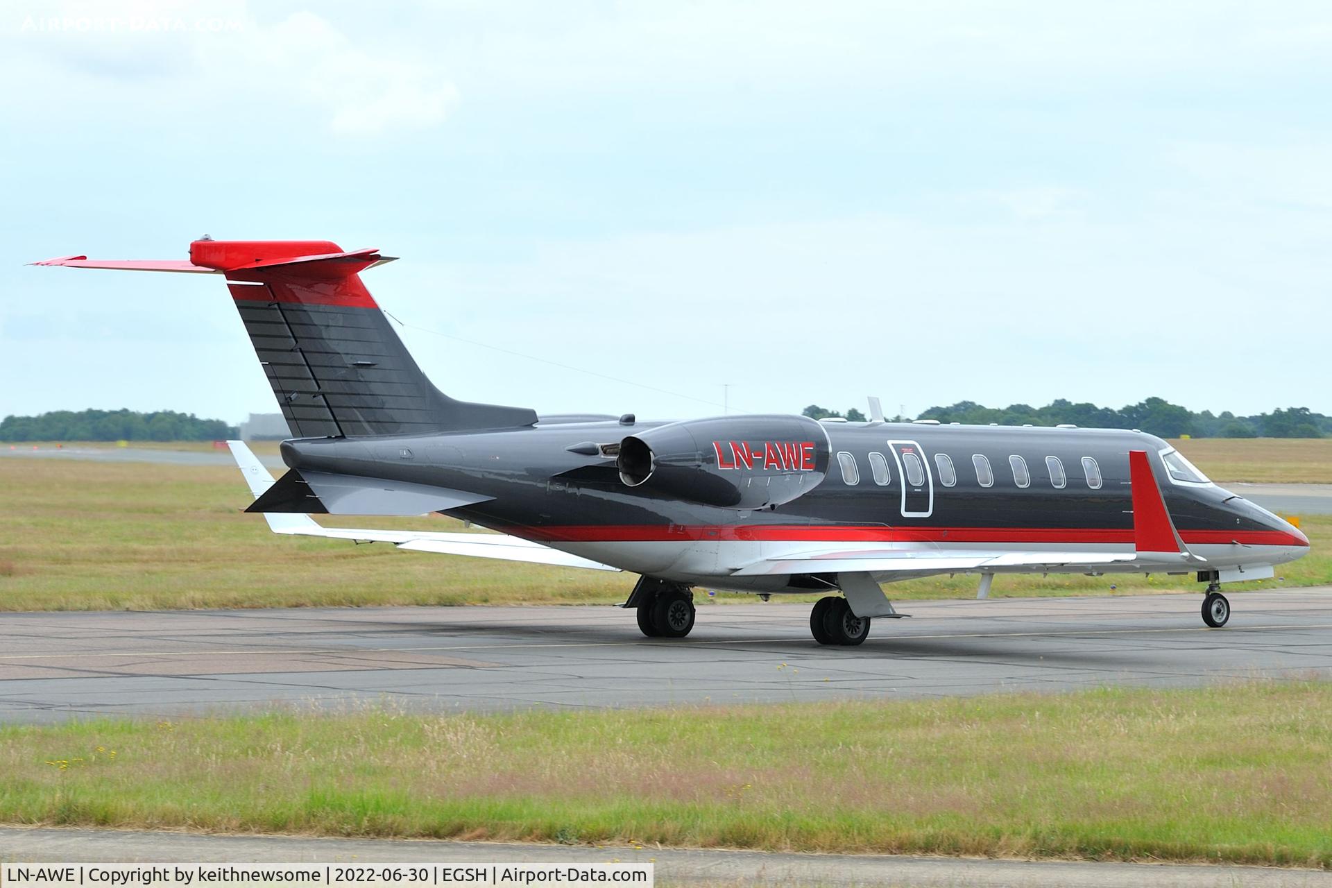 LN-AWE, 2001 Learjet 45 C/N 45-005, Leaving Norwich for Norway.