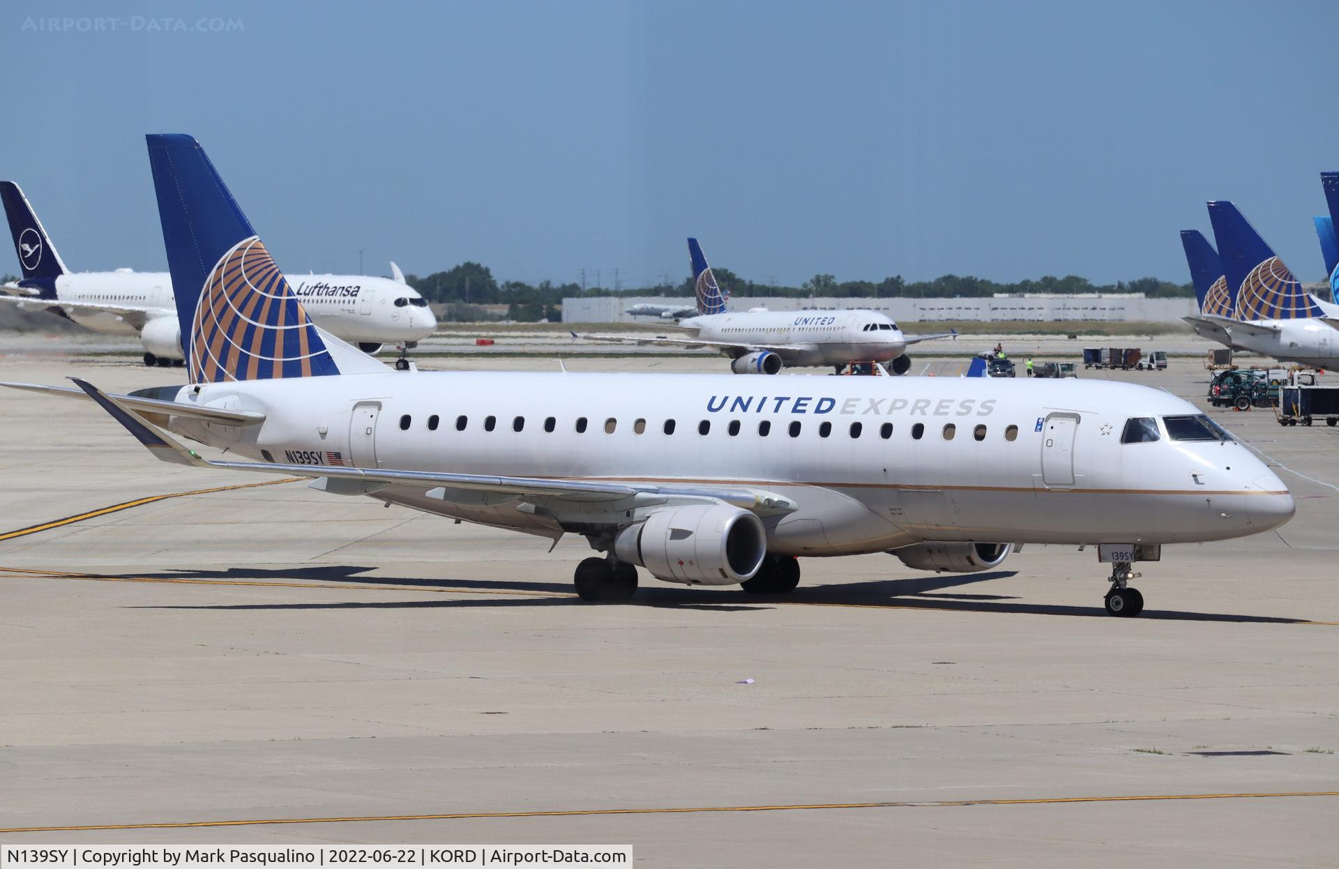 N139SY, 2015 Embraer 175LR (ERJ-170-200LR) C/N 17000468, ERJ-170-200LR