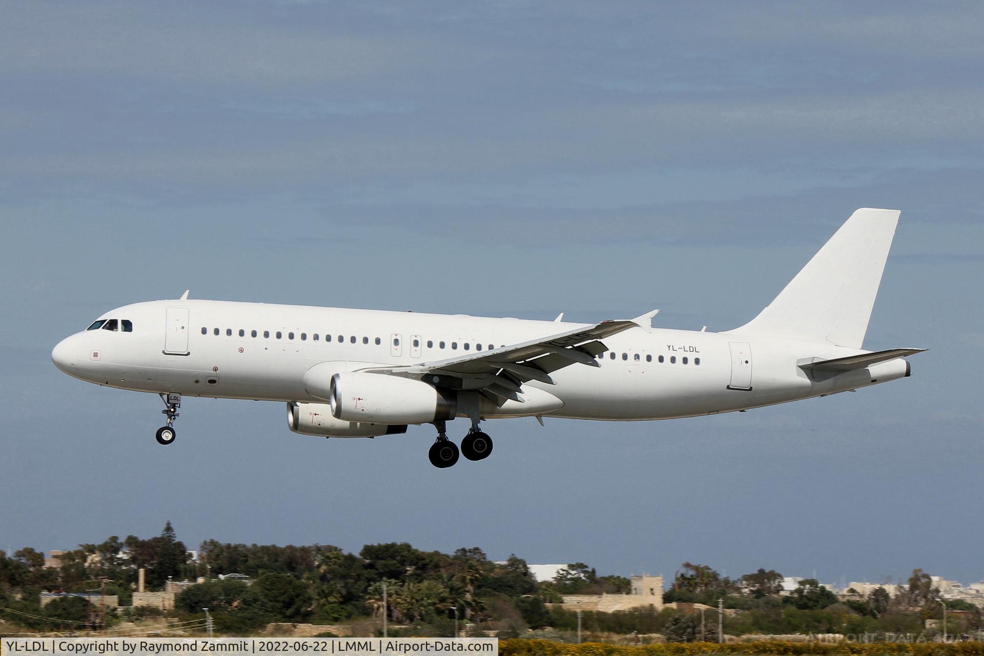 YL-LDL, 2012 Airbus A320-232 C/N 5021, A320 YL-LDL Smartlynx