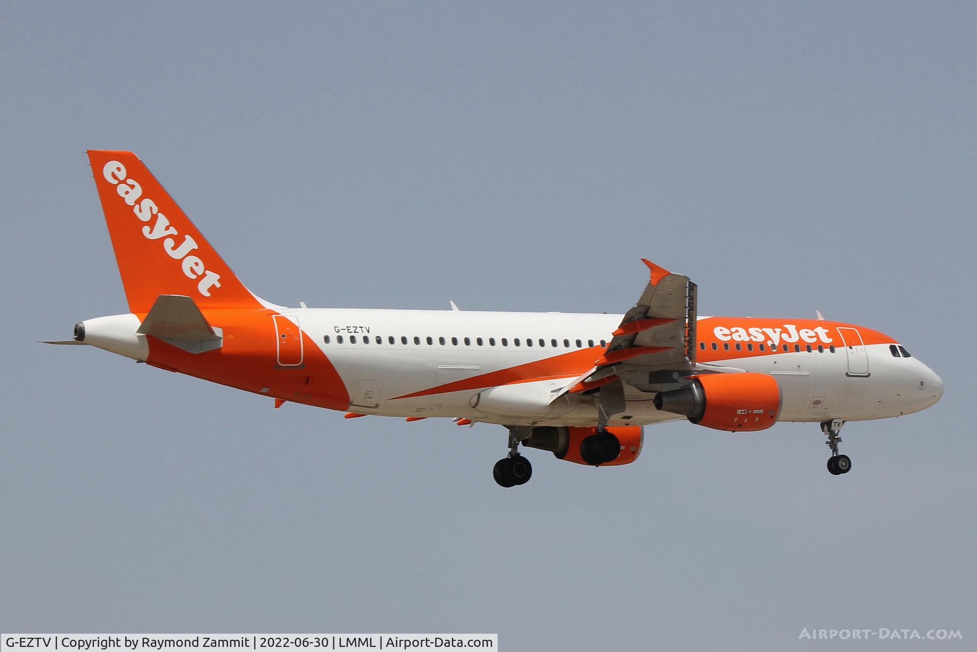 G-EZTV, 2010 Airbus A320-214 C/N 4234, A320 G-EZTV Easyjet