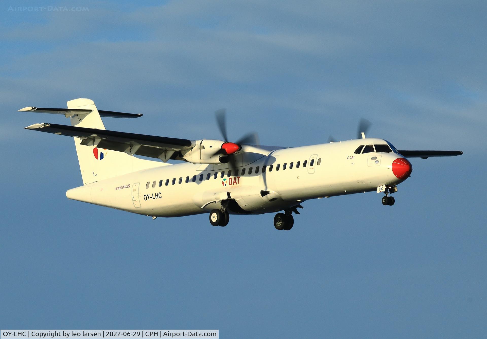 OY-LHC, 1994 ATR 72-212 C/N 405, Copenhagen 29.6.2022