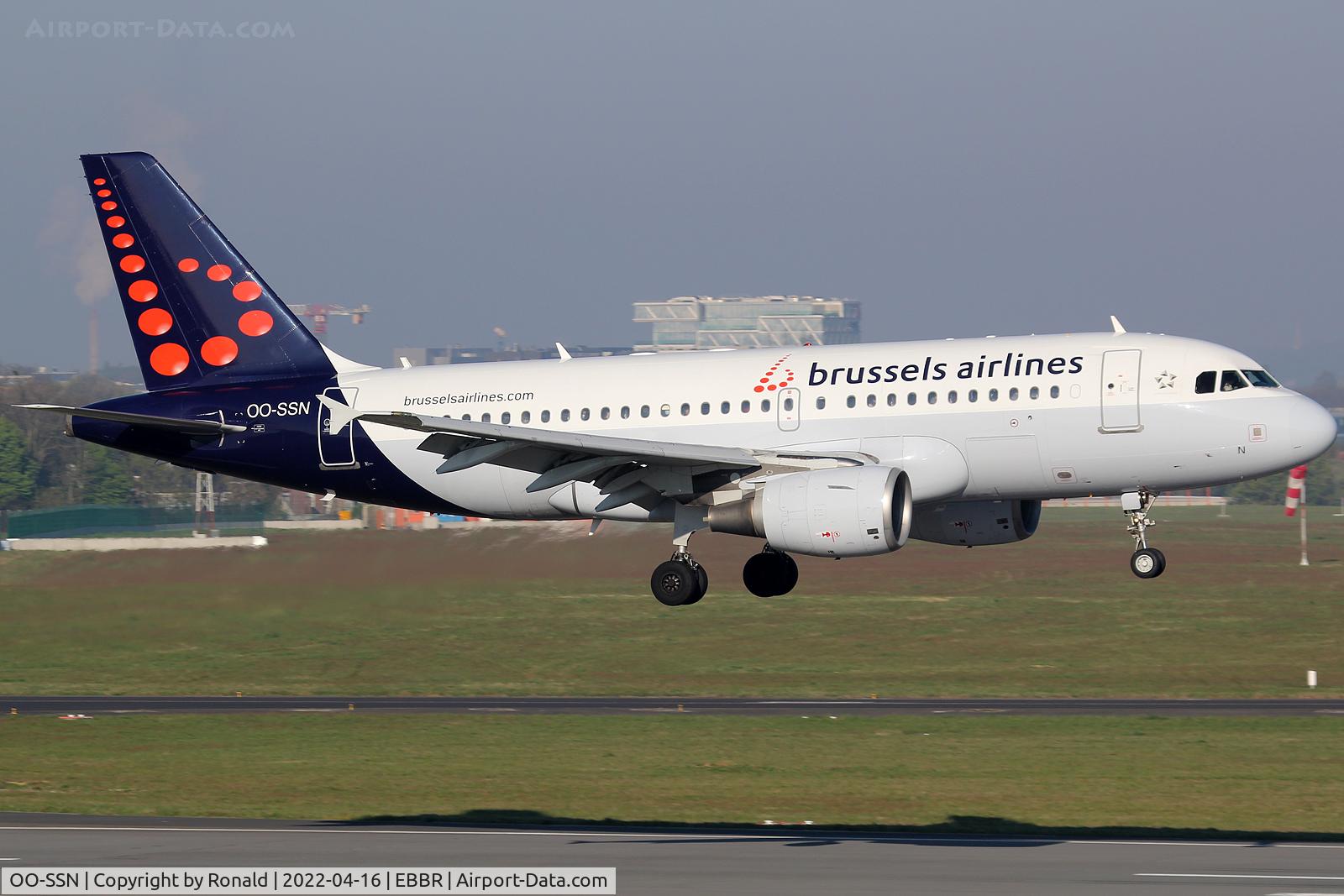 OO-SSN, 2003 Airbus A319-112 C/N 1963, at bru
