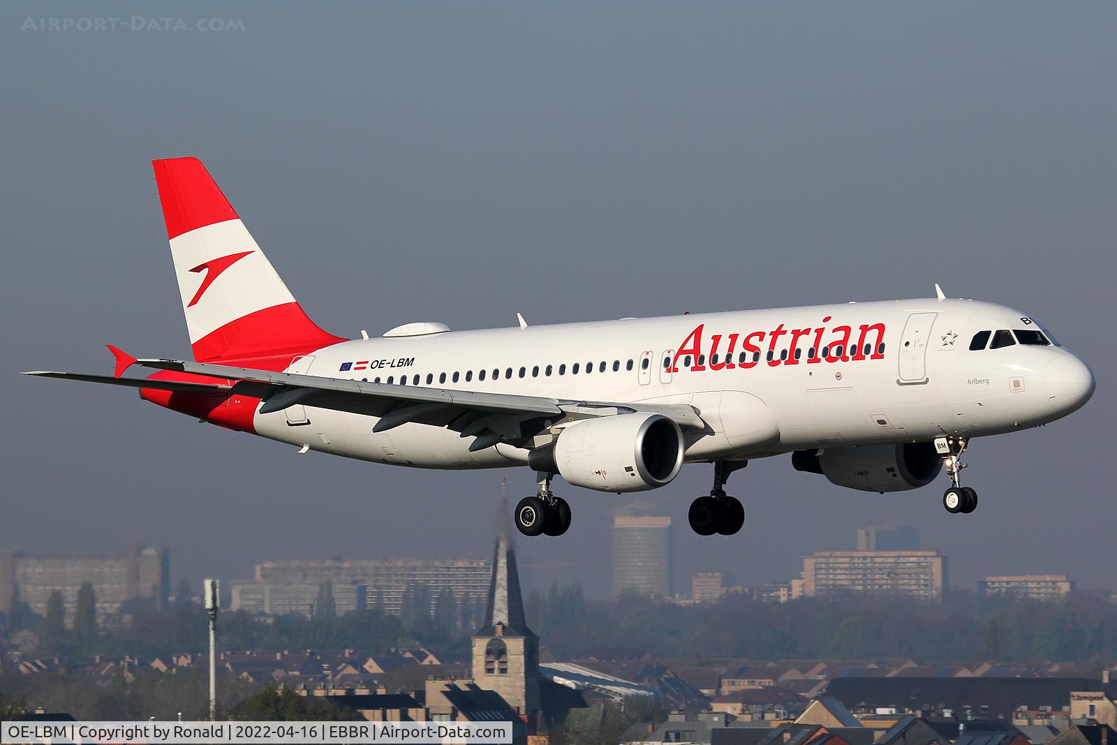 OE-LBM, 2001 Airbus A320-214 C/N 1504, at bru