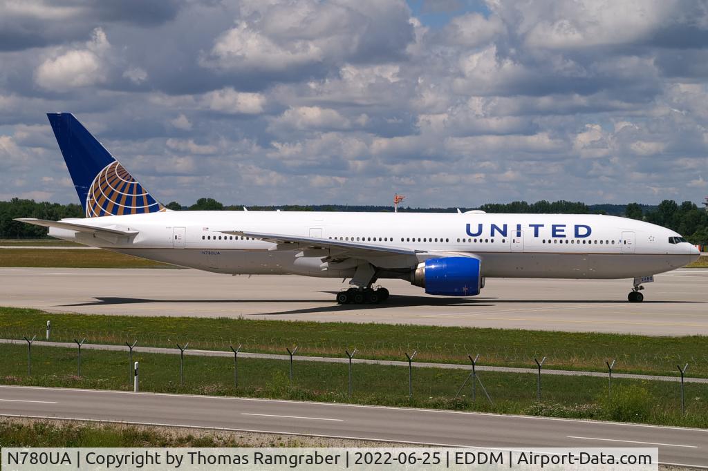 N780UA, 1996 Boeing 777-222 C/N 26944, United Airlines Boeing 777-200
