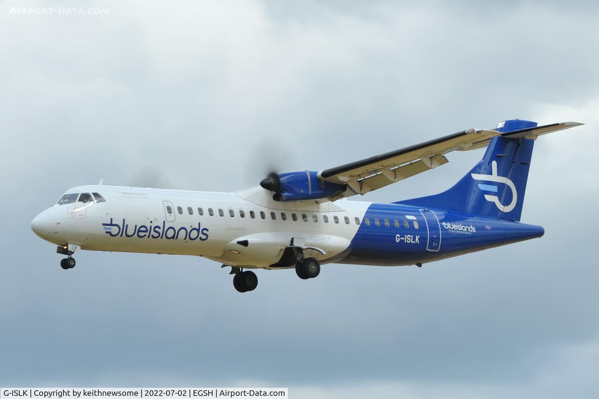 G-ISLK, 2000 ATR 72-212A C/N 634, Arriving at Norwich from Jersey.