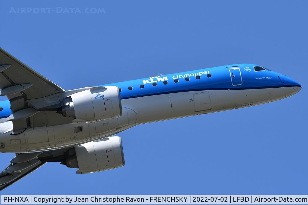 PH-NXA, 2021 Embraer E195-E2 (ERJ-190-400STD) C/N 19020045, KLM take off runway 05 to Amsterdam