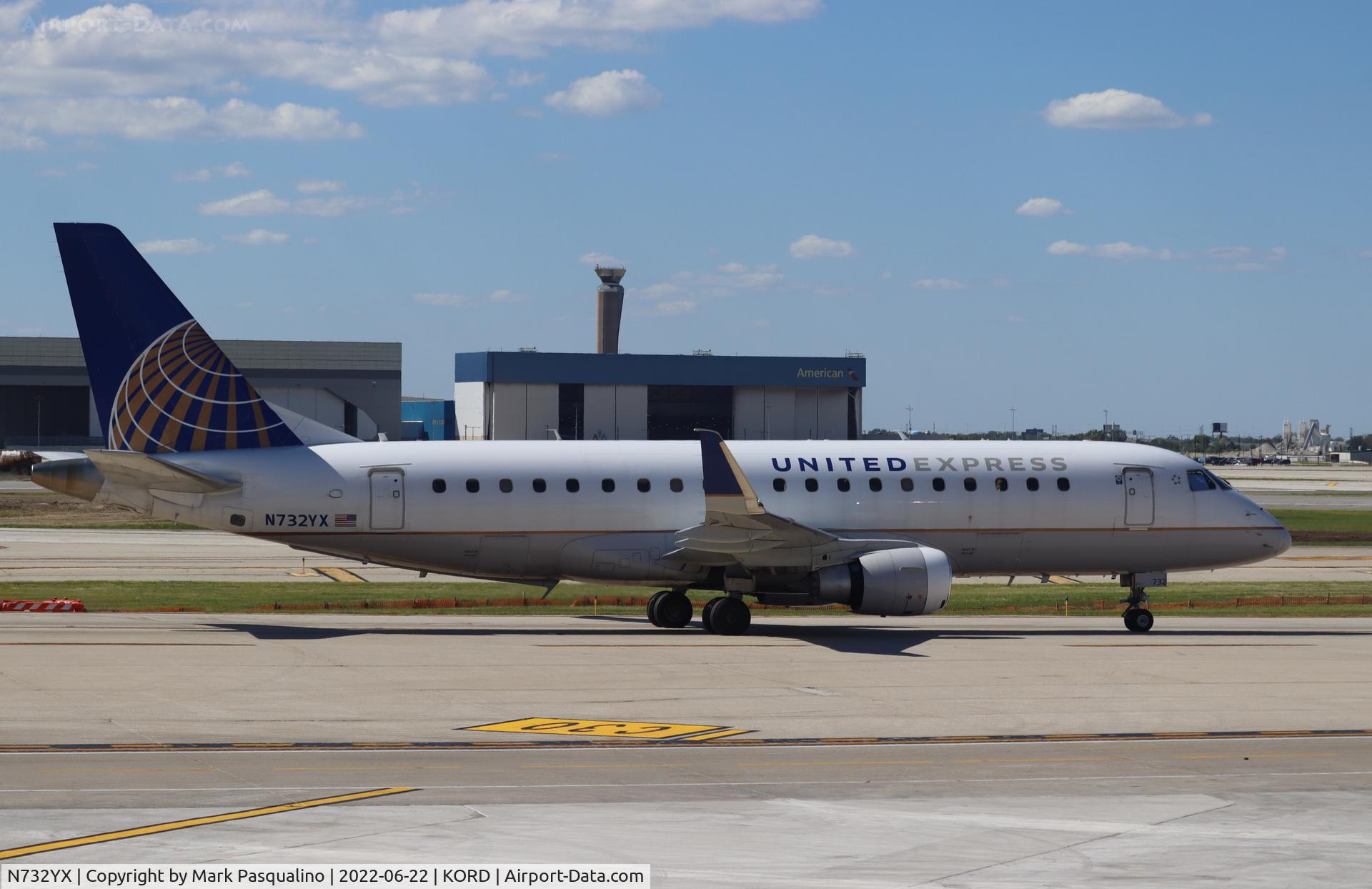 N732YX, 2015 Embraer 175LR (ERJ-170-200LR) C/N 17000521, ERJ-170-200LR