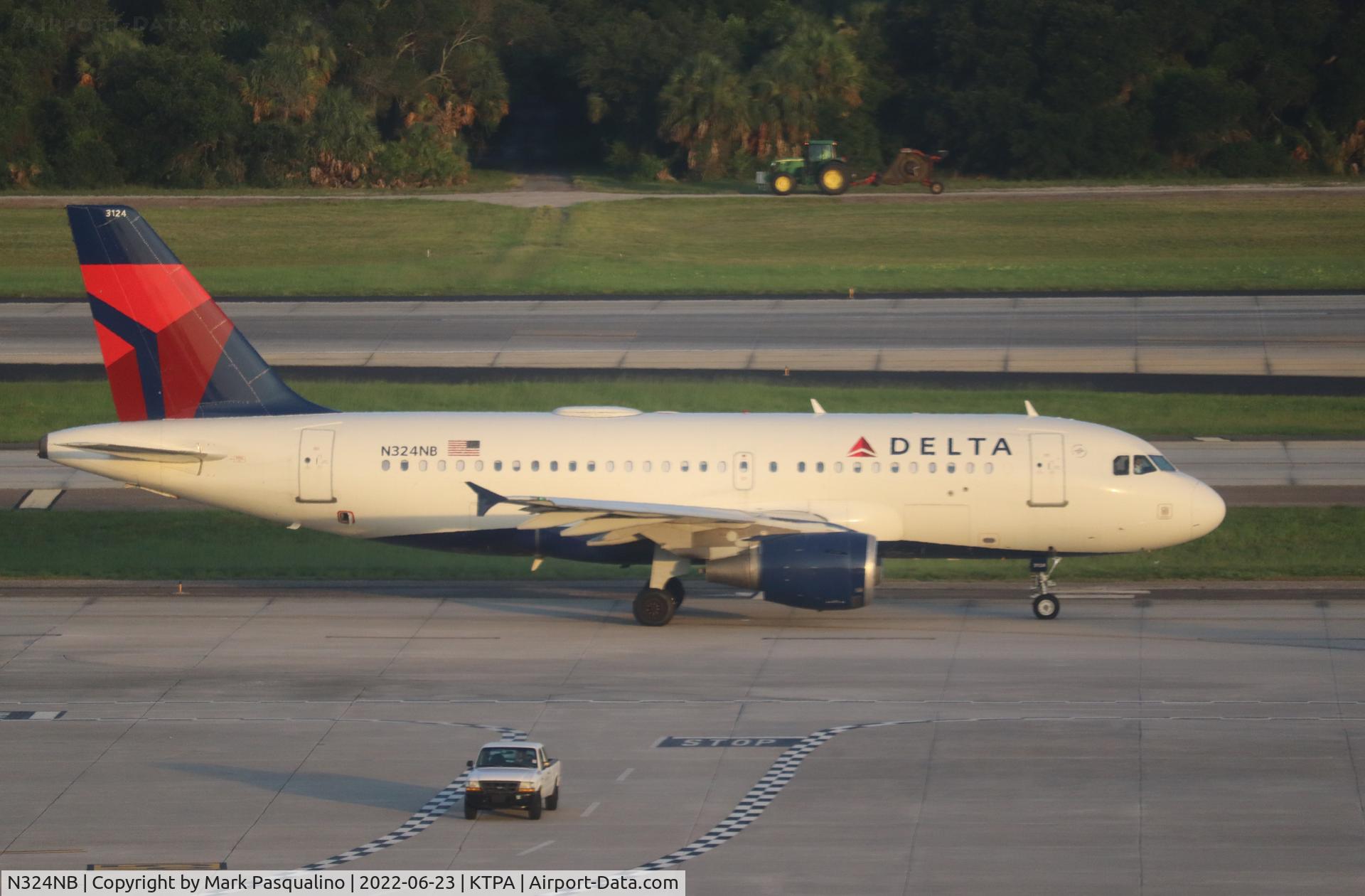 N324NB, 2001 Airbus A319-114 C/N 1456, Airbus A319-114