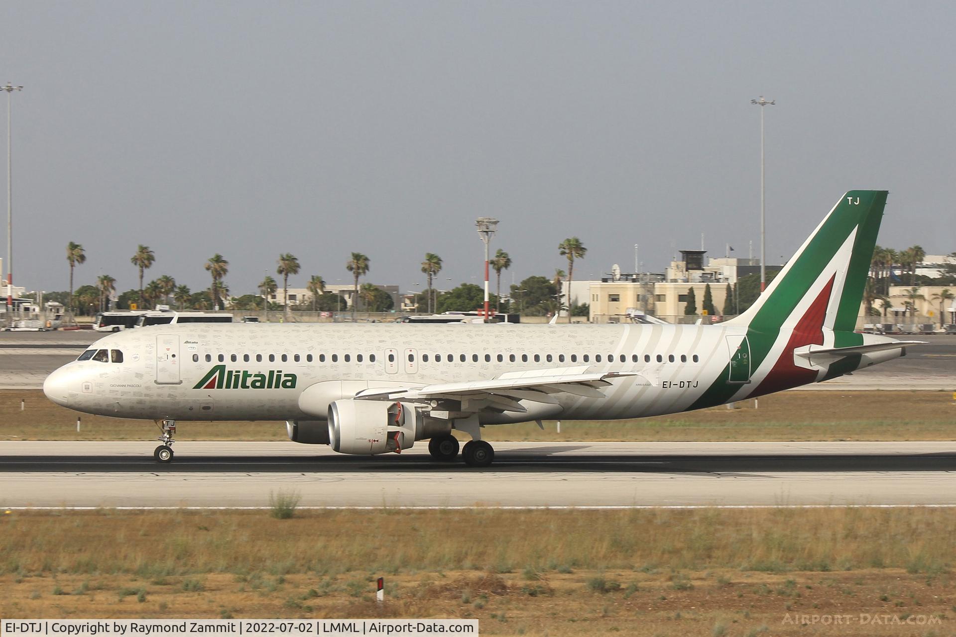 EI-DTJ, 2009 Airbus A320-216 C/N 3978, A320 EI-DTJ Alitalia