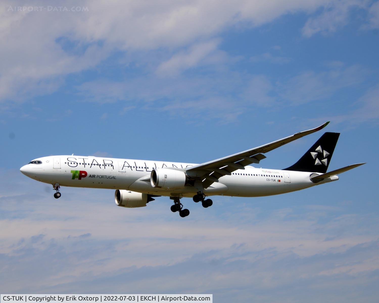 CS-TUK, 2019 Airbus A330-941N C/N 1913, CS-TUK landing rw 22L