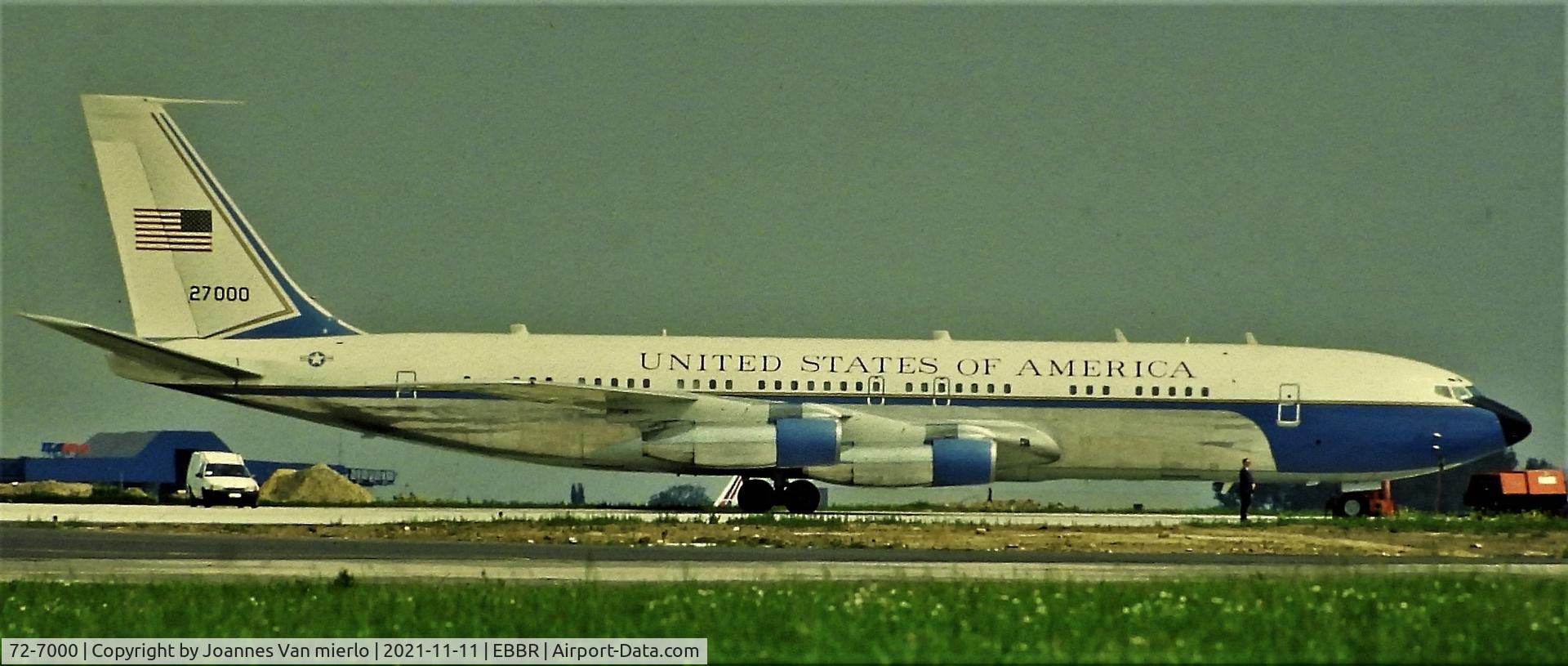 72-7000, 1972 Boeing VC-137C C/N 20630, Slide scan