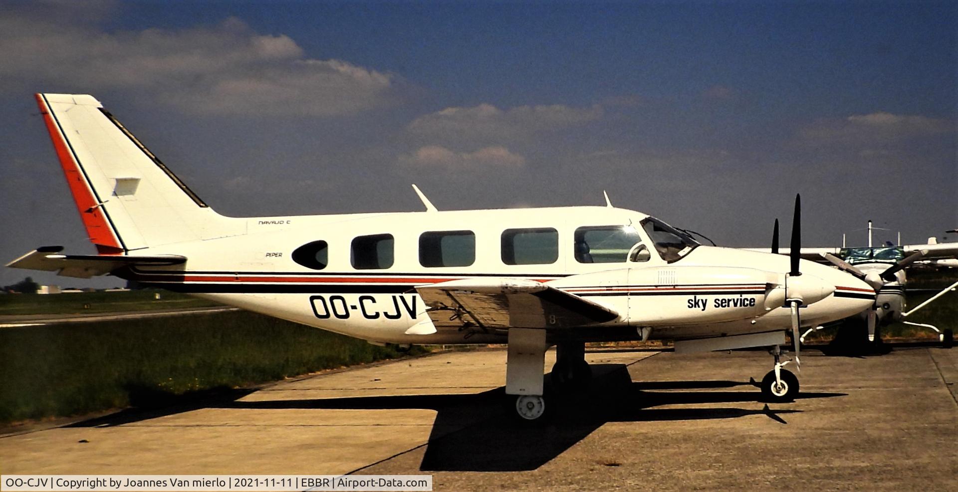 OO-CJV, 1977 Piper PA-31 C/N 31-7712101, Slide scan