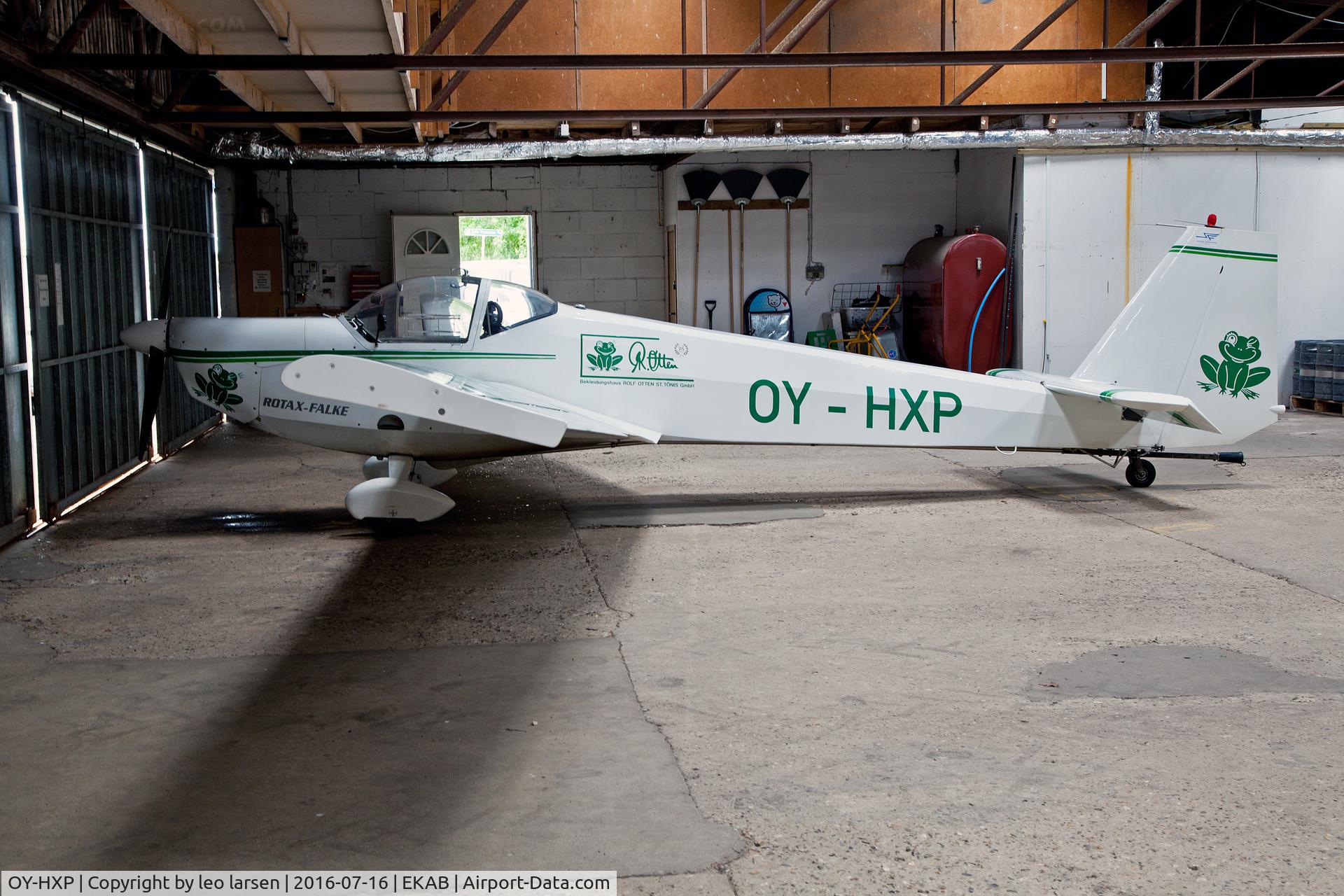 OY-HXP, 2000 Scheibe SF-25C Rotax Falke C/N 44664, Arnborg 28.7.2016