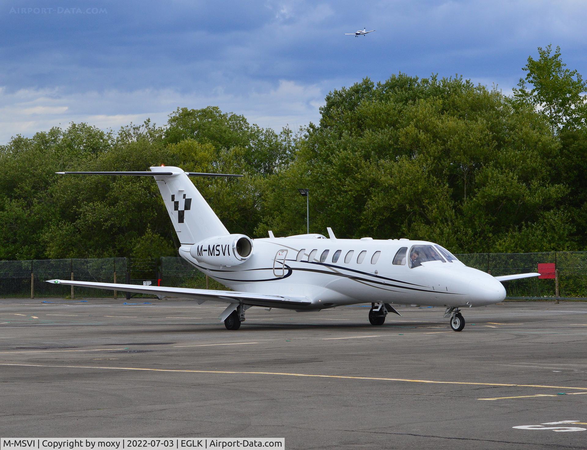 M-MSVI, 2011 Cessna 525B  CitationJet CJ3 C/N 525B-0361, Cessna 525B CitationJet CJ3 arriving Blackbushe.