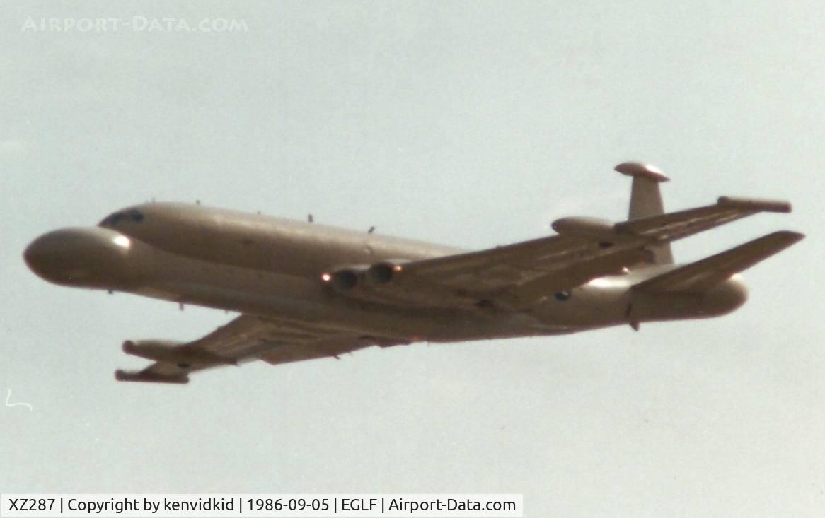 XZ287, 1981 British Aerospace Nimrod AEW.3 C/N 8049, At the 1986 Farnborough International Air Show.