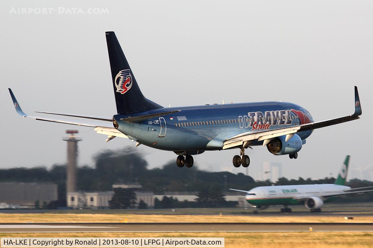 HA-LKE, 2001 Boeing 737-86Q C/N 30278, at cdg