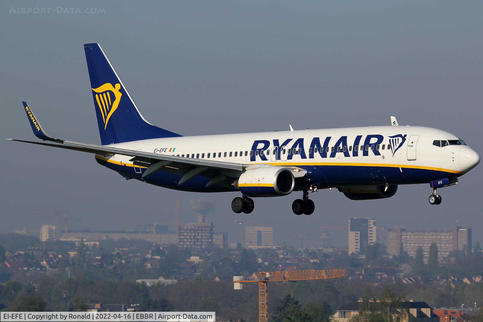 EI-EFE, 2009 Boeing 737-8AS C/N 37533, at bru