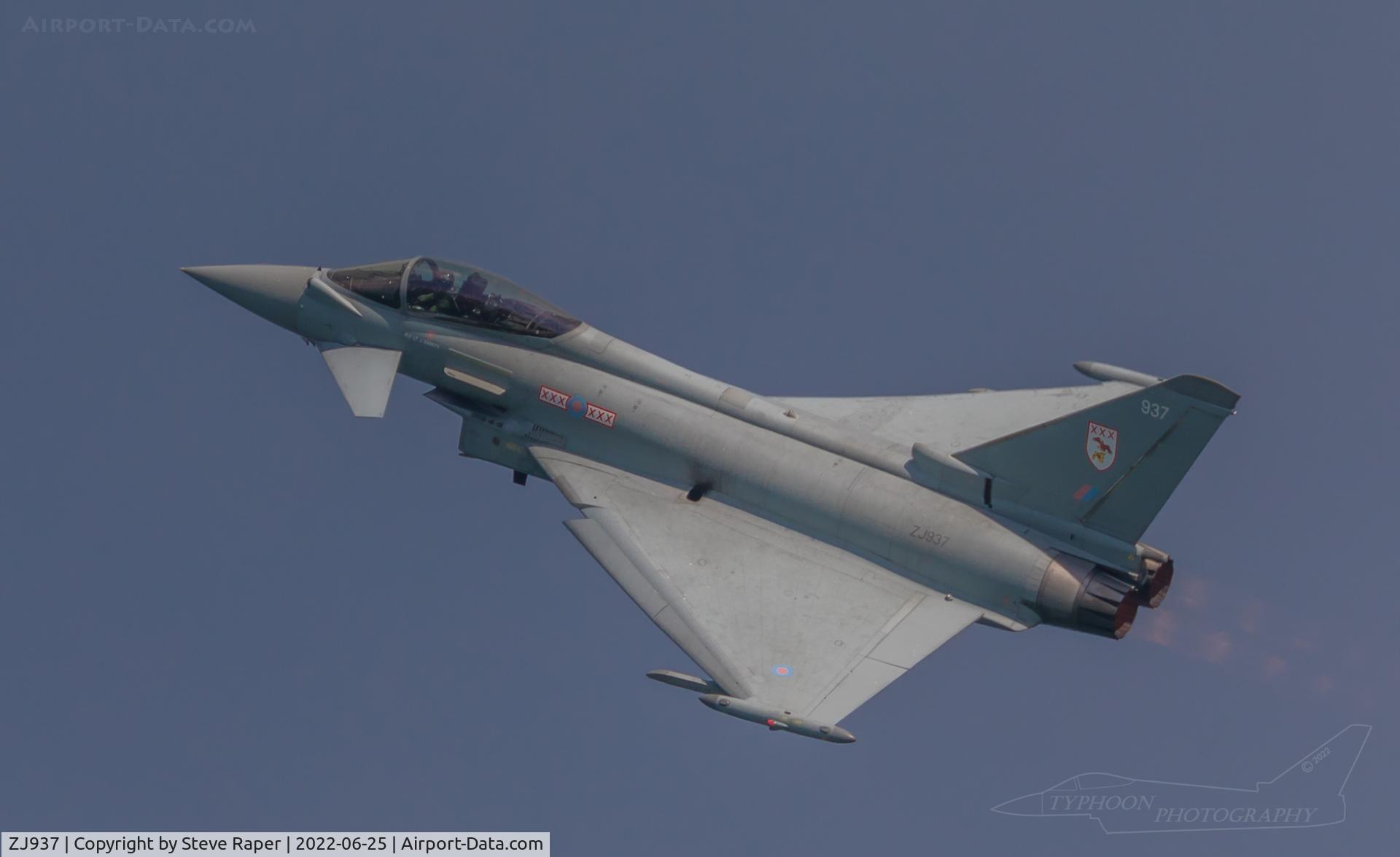 ZJ937, 2007 Eurofighter EF-2000 Typhoon FGR.4 C/N 0121/BS028, Armed Forces Day Scarborough