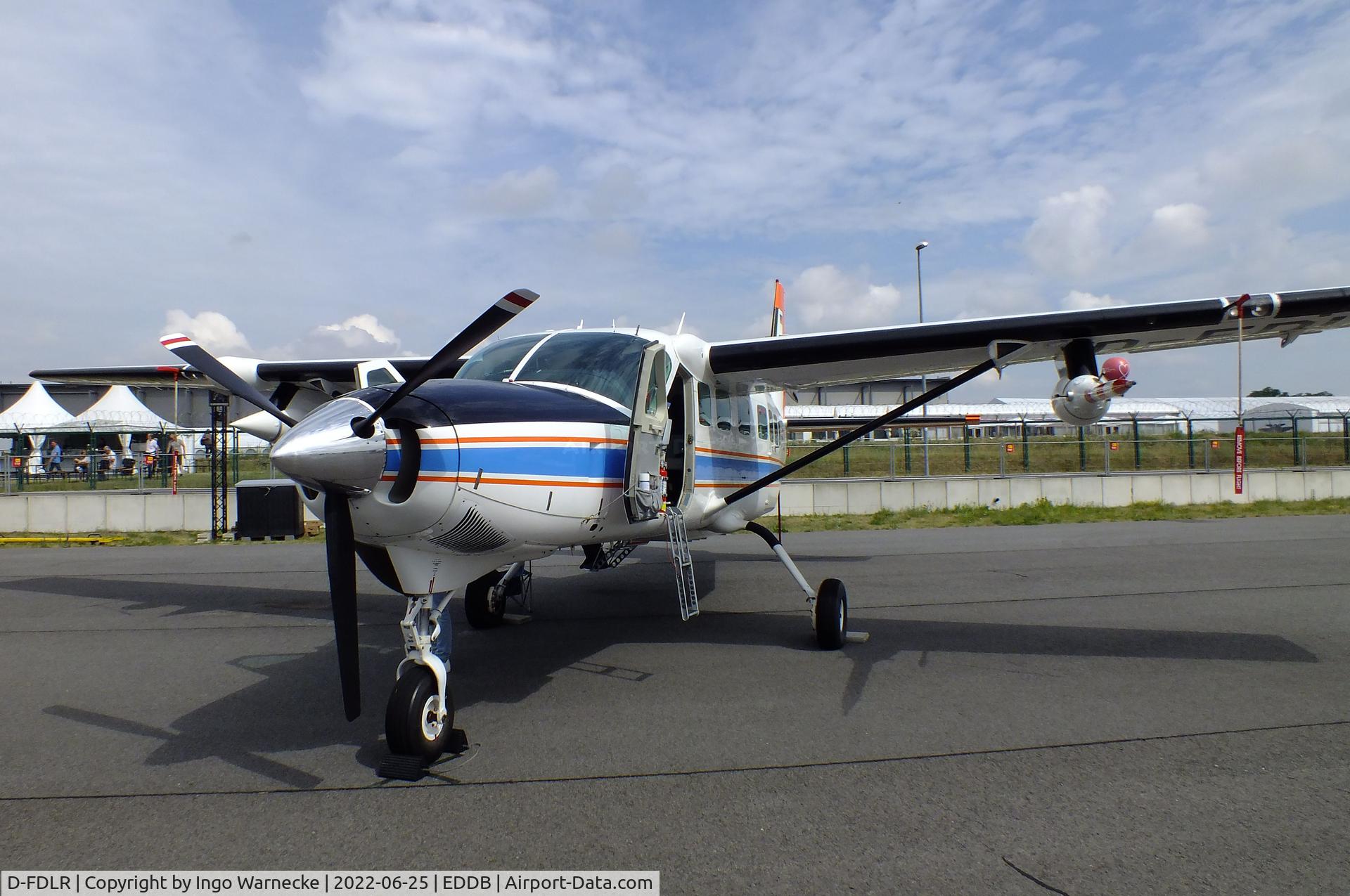 D-FDLR, 1998 Cessna 208B Grand Caravan C/N 208B-0708, Cessna 208B Grand Caravan research aircraft of DLR at ILA 2022, Berlin