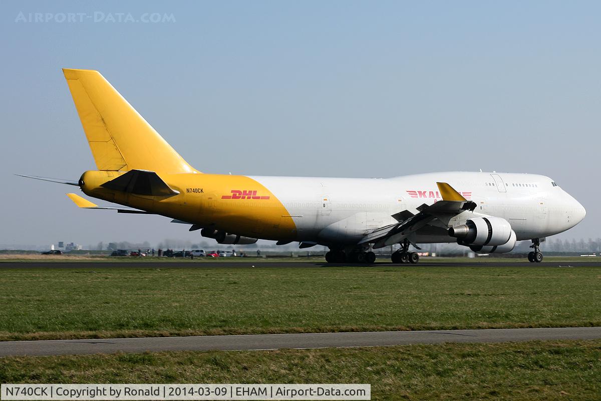 N740CK, 1989 Boeing 747-4H6 C/N 24405, at spl