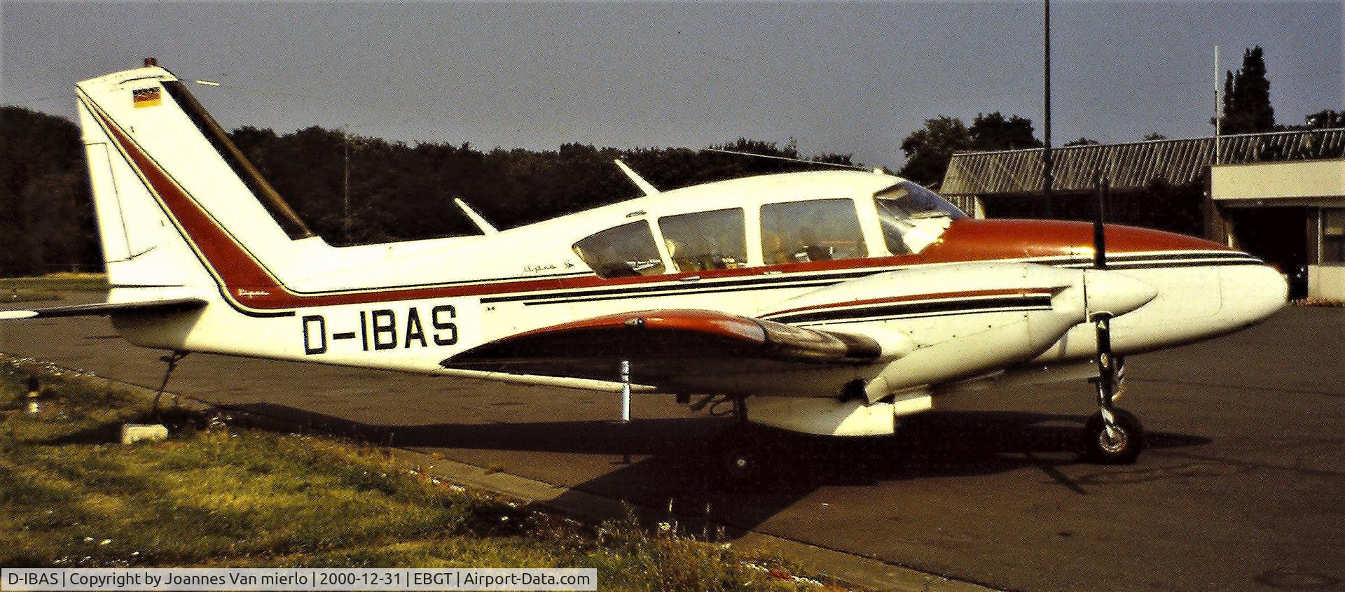 D-IBAS, Piper PA23 C/N 00000000, Slide scan