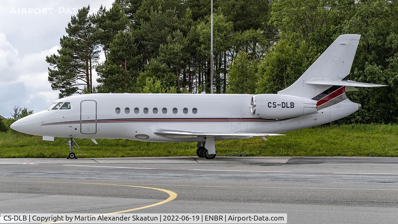 CS-DLB, 2006 Dassault Falcon 2000EX C/N 80, Taxying on bravo for departure.